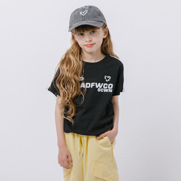 サイドラインロゴプリントTシャツ