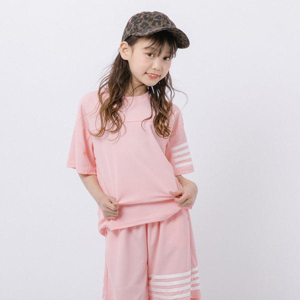 【2点セット】ラインデザインルーズTシャツ＋ショートパンツ