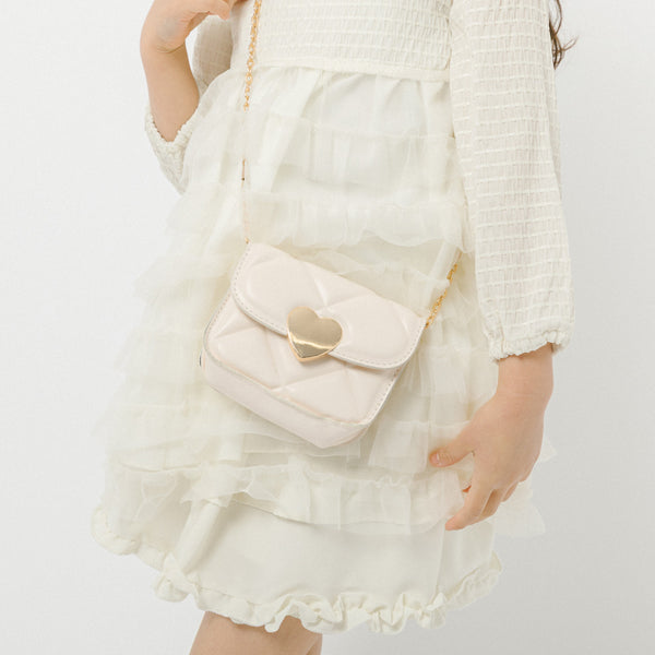 フェイクレザーキルティングハートバックルチェーンバッグ