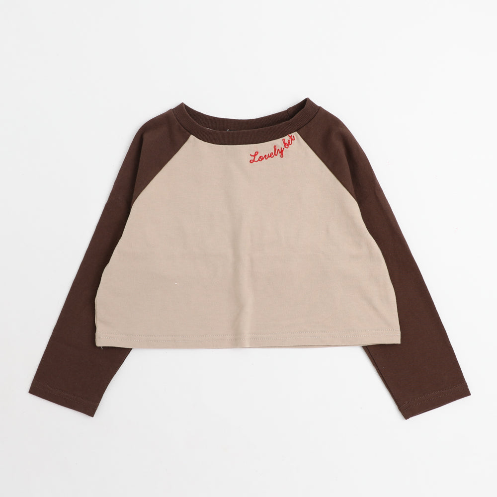 【綿100%】発泡ロゴプリントクロップド丈ラグランロンT