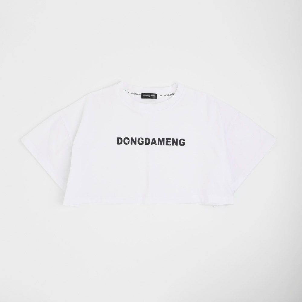 フロントロゴプリントドロップショルダークロップドTシャツ