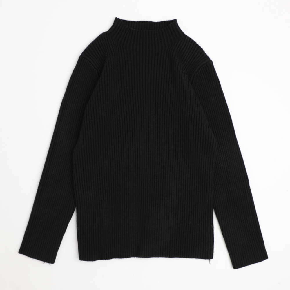 ハイネックリブトップス