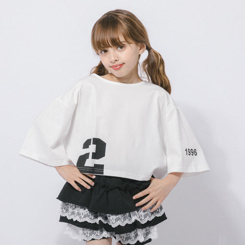 クロップドナンバーロゴデザインTシャツ