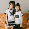 【U.TRACK/ユードットトラック】"感激サラメッシュ"ナンバーロゴストライプTシャツ