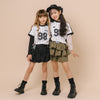 【U.TRACK/ユードットトラック】"感激サラメッシュ"ナンバーロゴストライプTシャツ