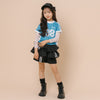 【U.TRACK/ユードットトラック】"感激サラメッシュ"ナンバーロゴストライプTシャツ