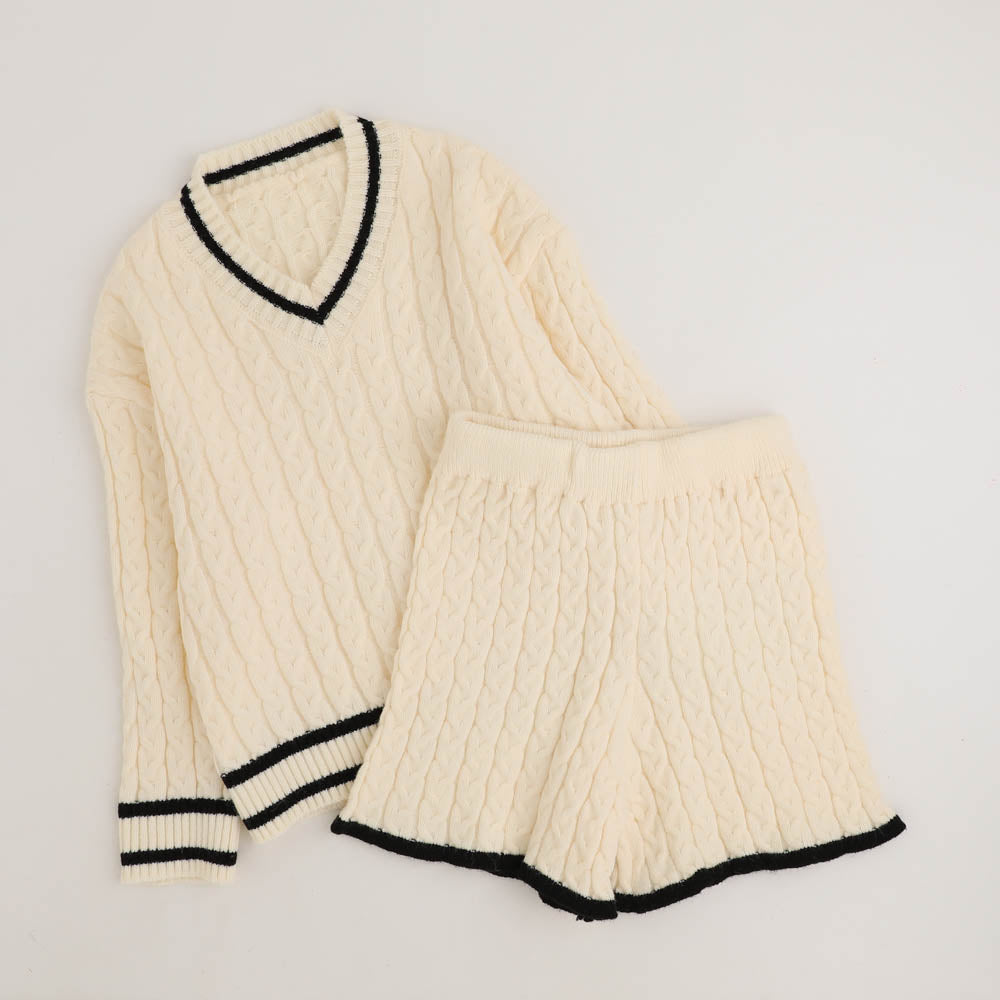 【2点セット】ラインデザインツイストケーブルニットトップス＋ショートパンツ