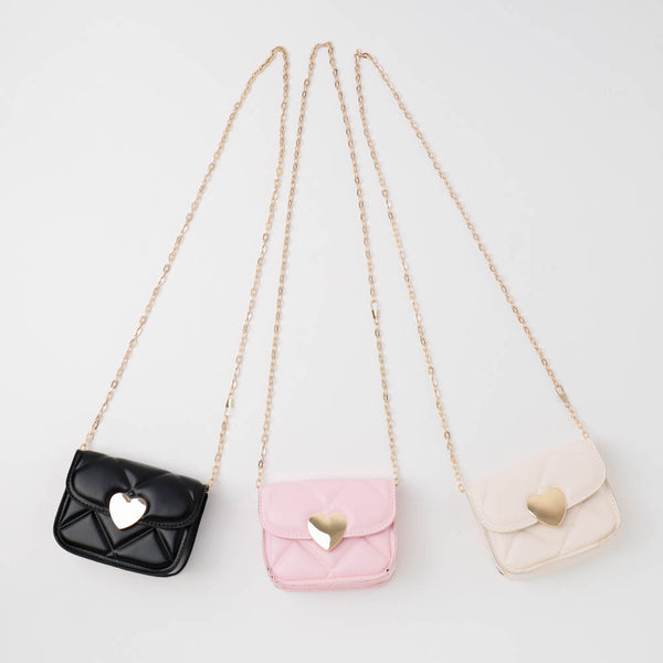 フェイクレザーキルティングハートバックルチェーンバッグ