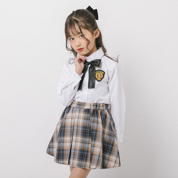 【取り外し可能リボンタイ付き】エンブレム付属シャツ